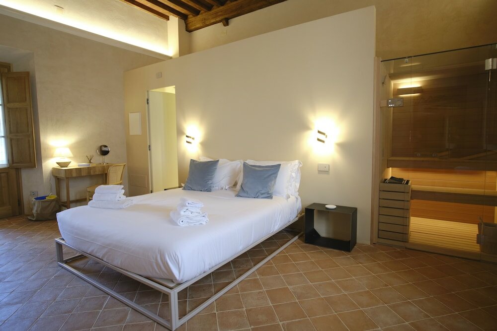 Фото Badia Giulia Prestigious Historical B&b