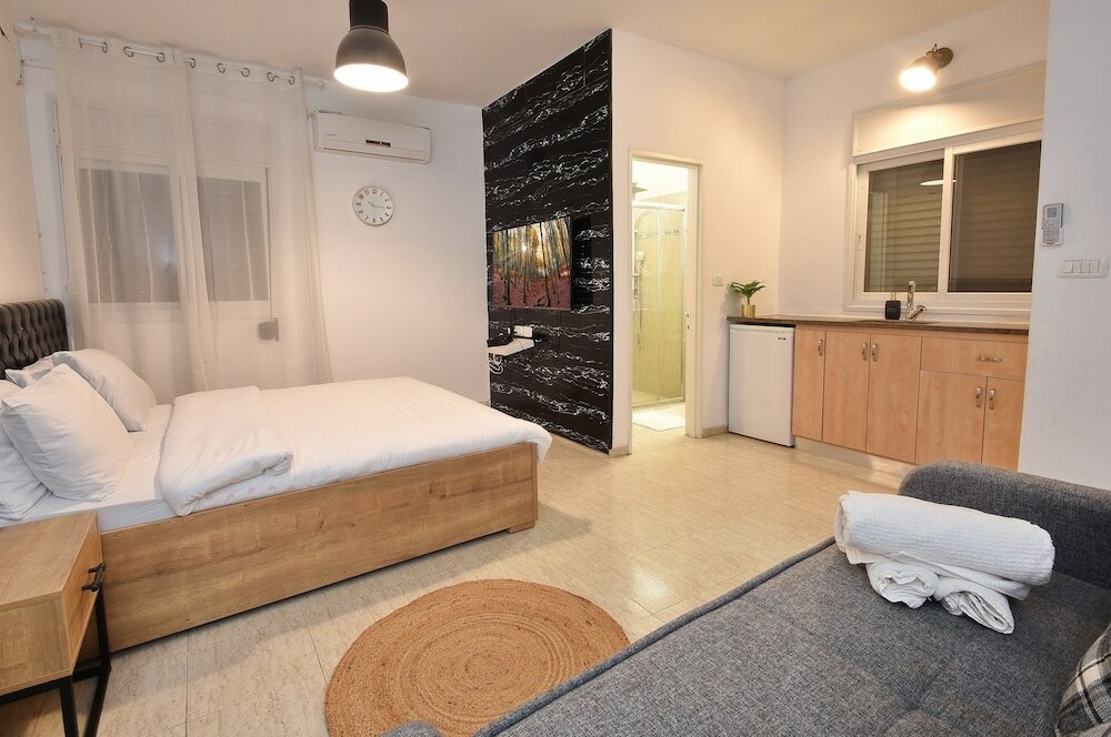 Фото Luxury Villa with heated pool in Zfat