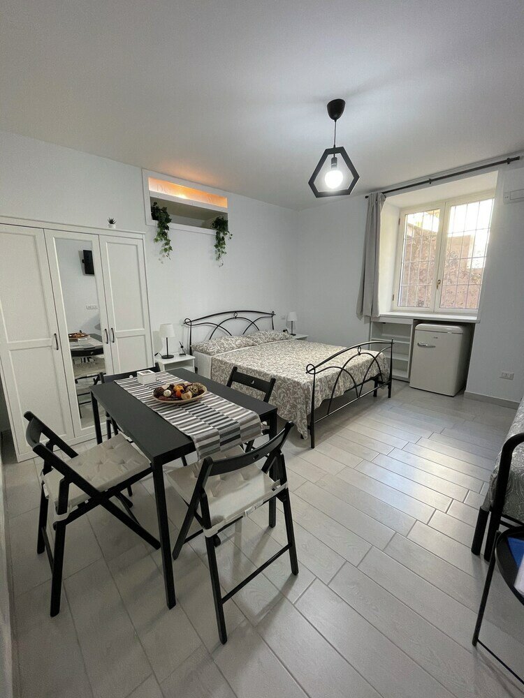 Фото B&b Domus Flavia Pozzuoli