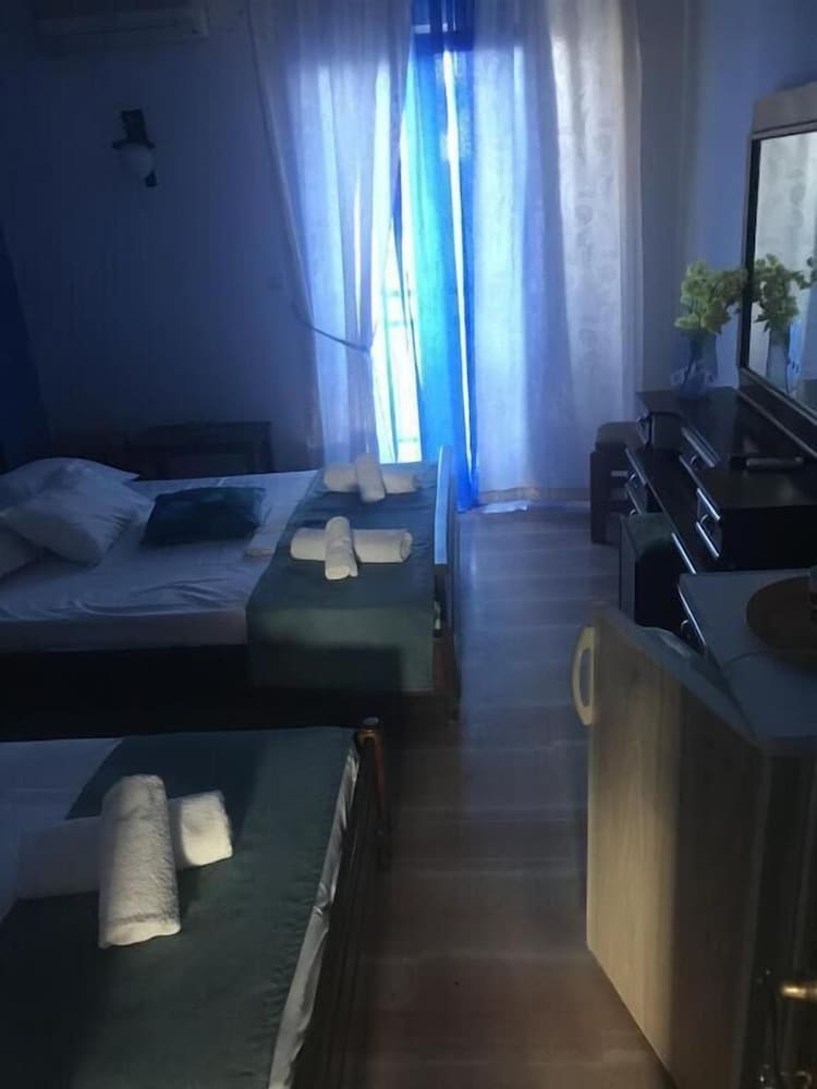 Фото Angela - Zoi Rooms