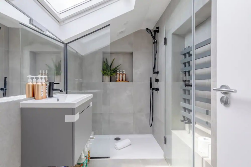 Фото Bright & Beautiful 1bd Flat - Hackney Central