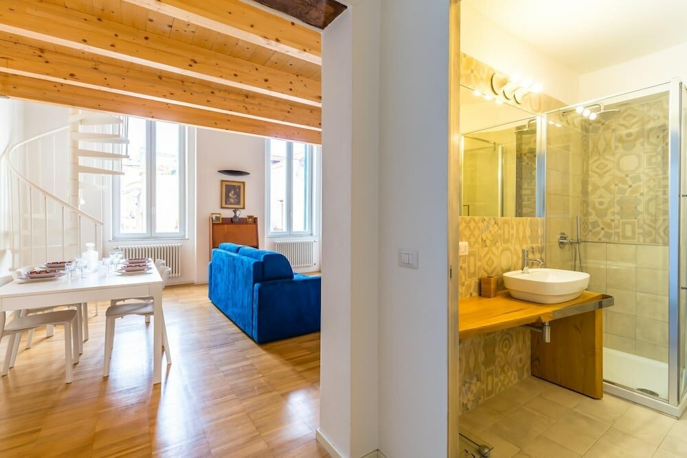 Фото Nova Stylish House in Center