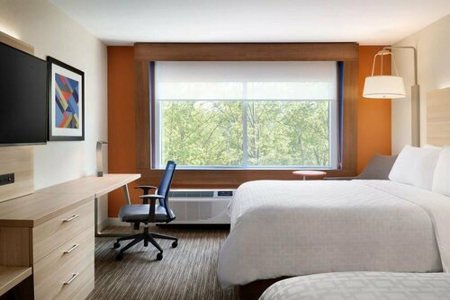 Гостиница Holiday Inn Express And Suites Chilliwack East, an Ihg hotel