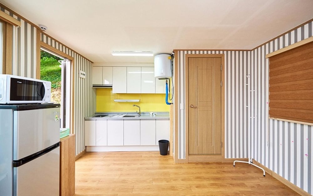 Фото Yeosu Dolsan Healing Pension