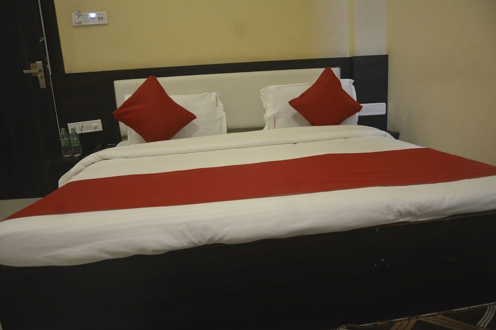 Фото Dhar-Mandav Road