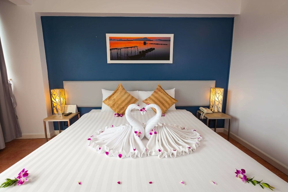 Фото On Hotel Phuket