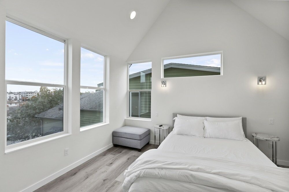 Фото Eco built Crown Hill Townhouse