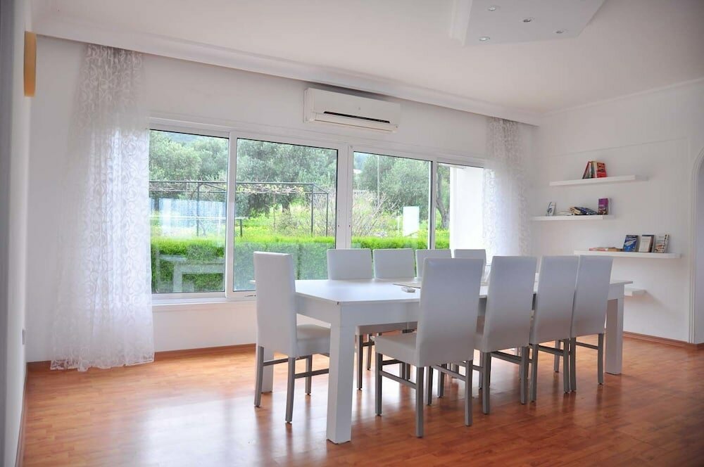 Фото Villa Olivia by Amy Villas