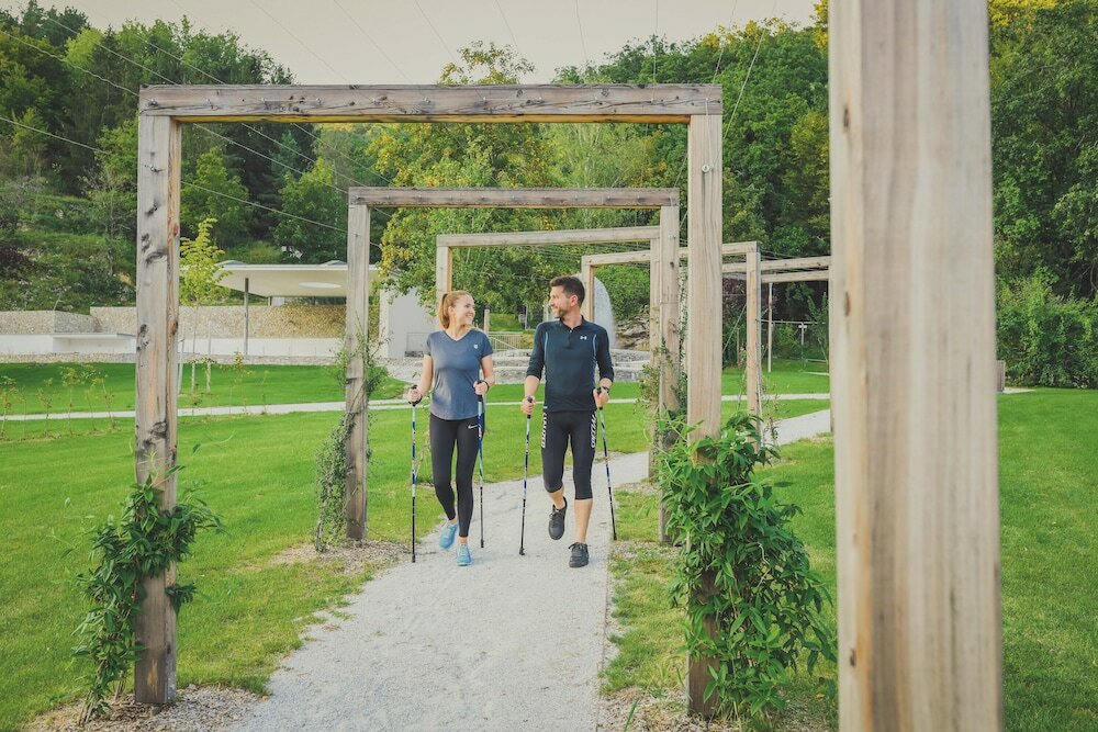 Фото Nuhr Medical - Hotel & Restaurant