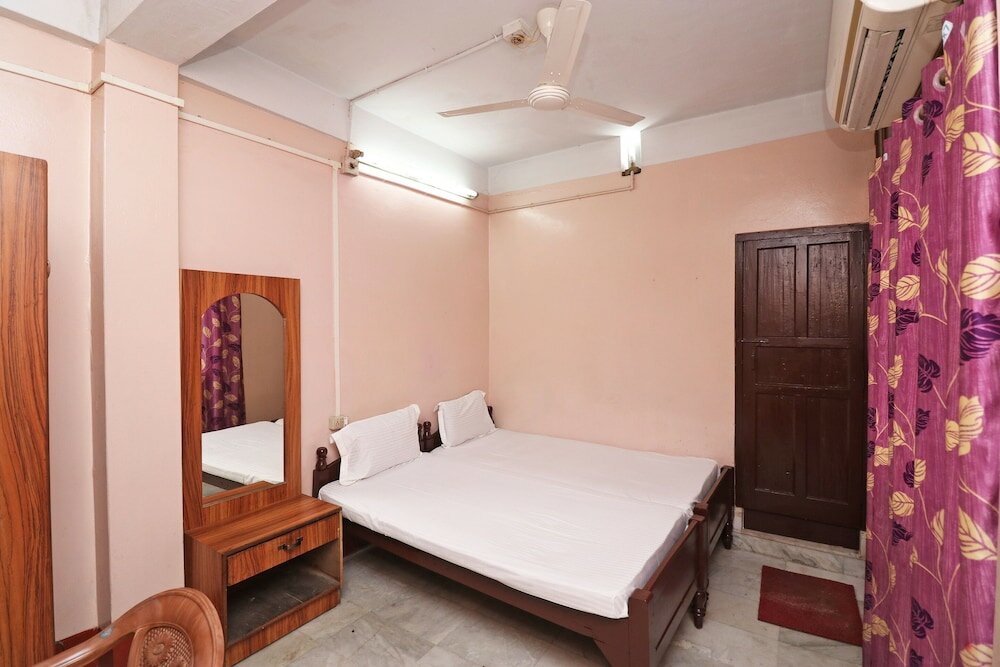 Фото Spot On 41656 Hotel Maruti