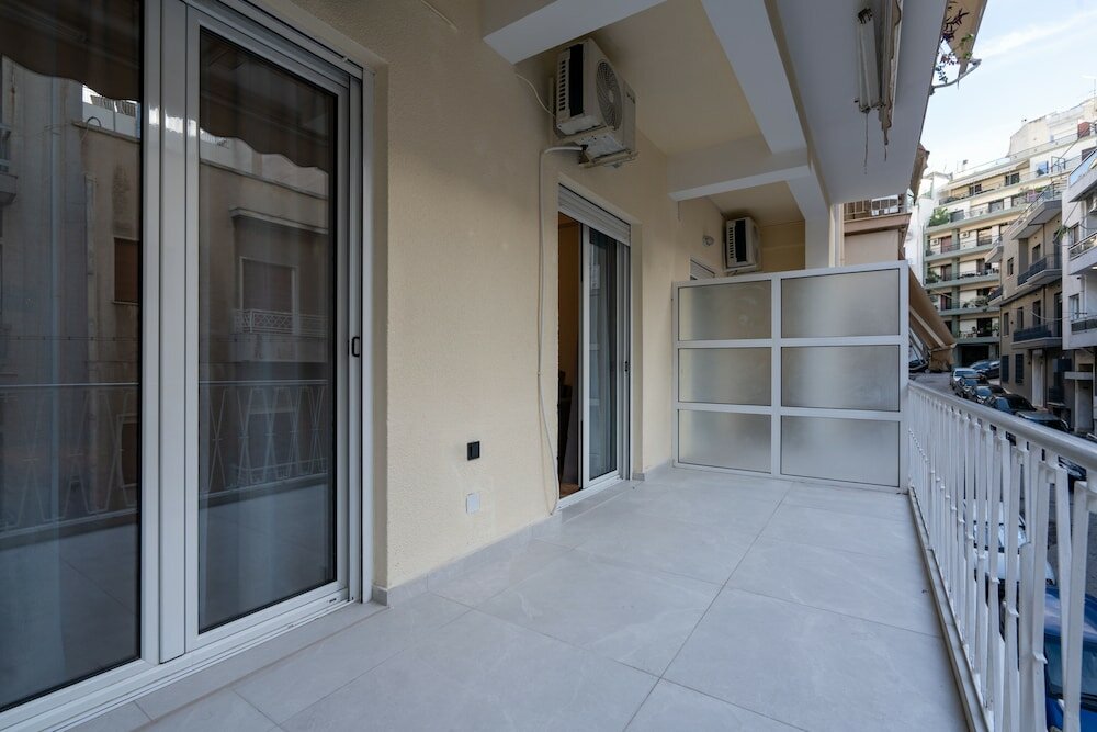 Фото Athens Hippest Apartments