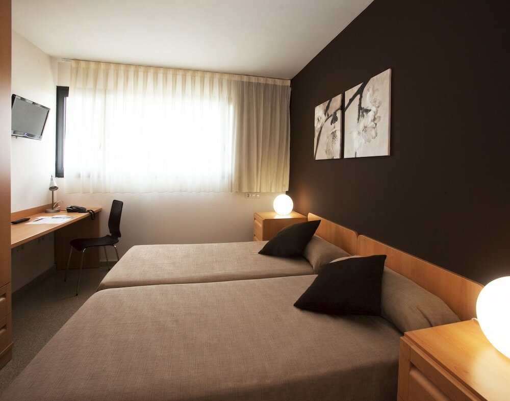 Фото Villa Alojamiento y Congresos - Villa Universitaria