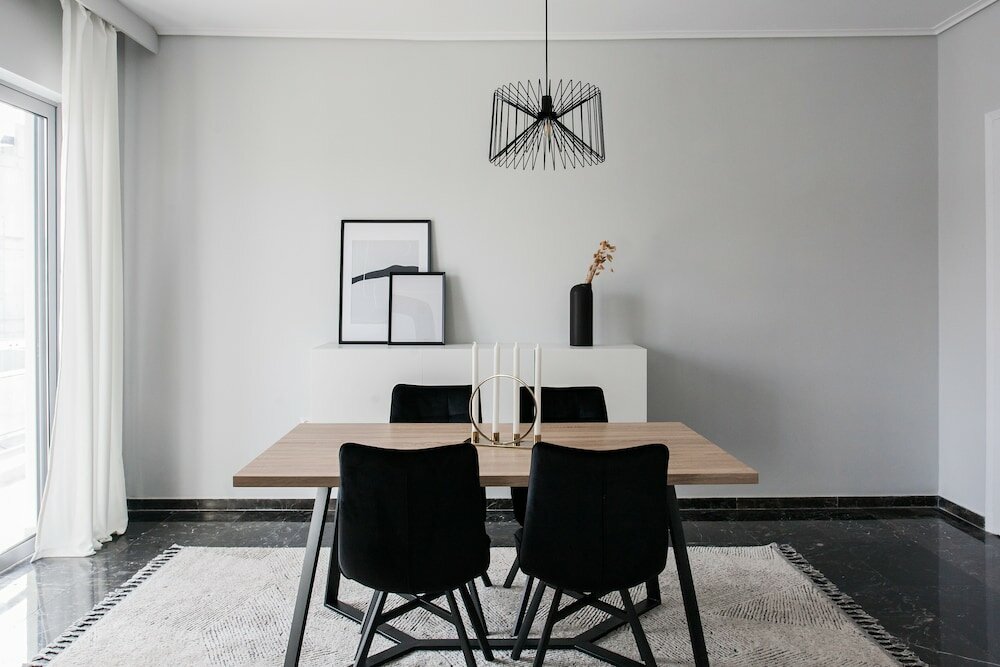 Фото Spacious & Airy 1 Bedroom Apartment near Helexpo