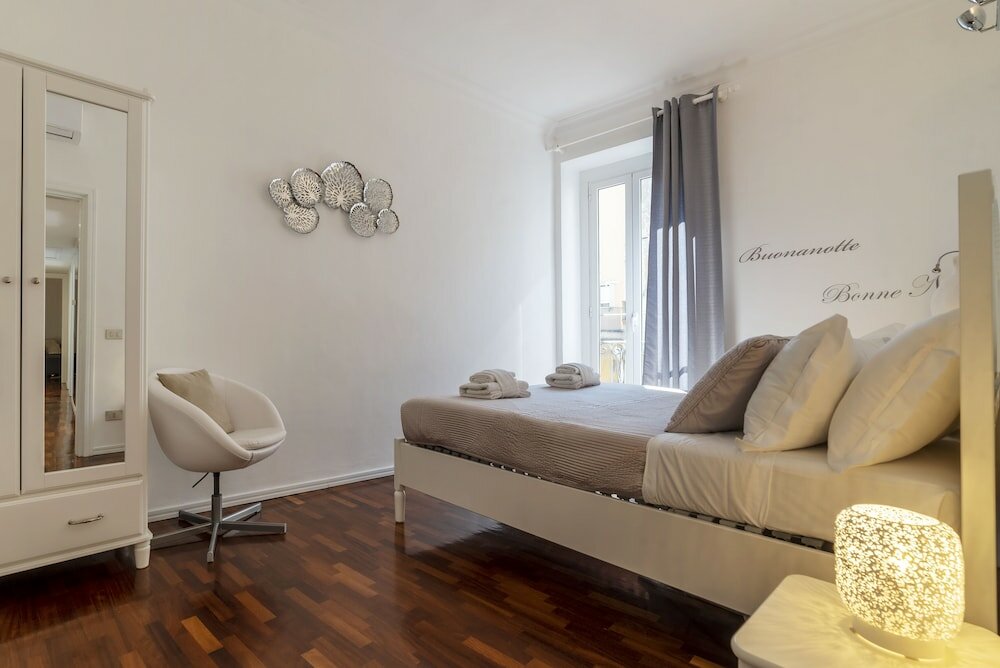 Фото Fontana di Trevi Design Apartment