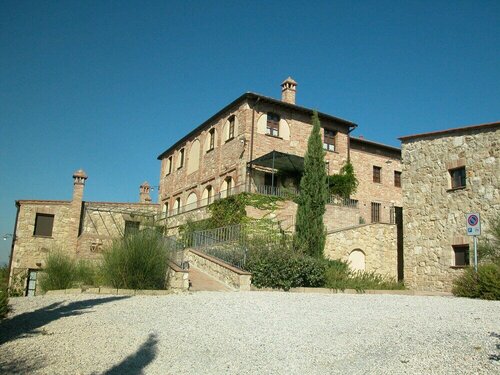 Апартаменты Holidays in Apartment With Swimming Pool in Tuscany Siena