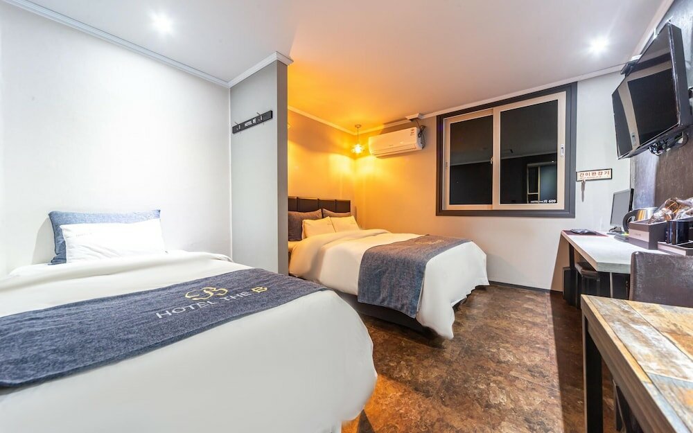 Фото Yeosu Hotel The B