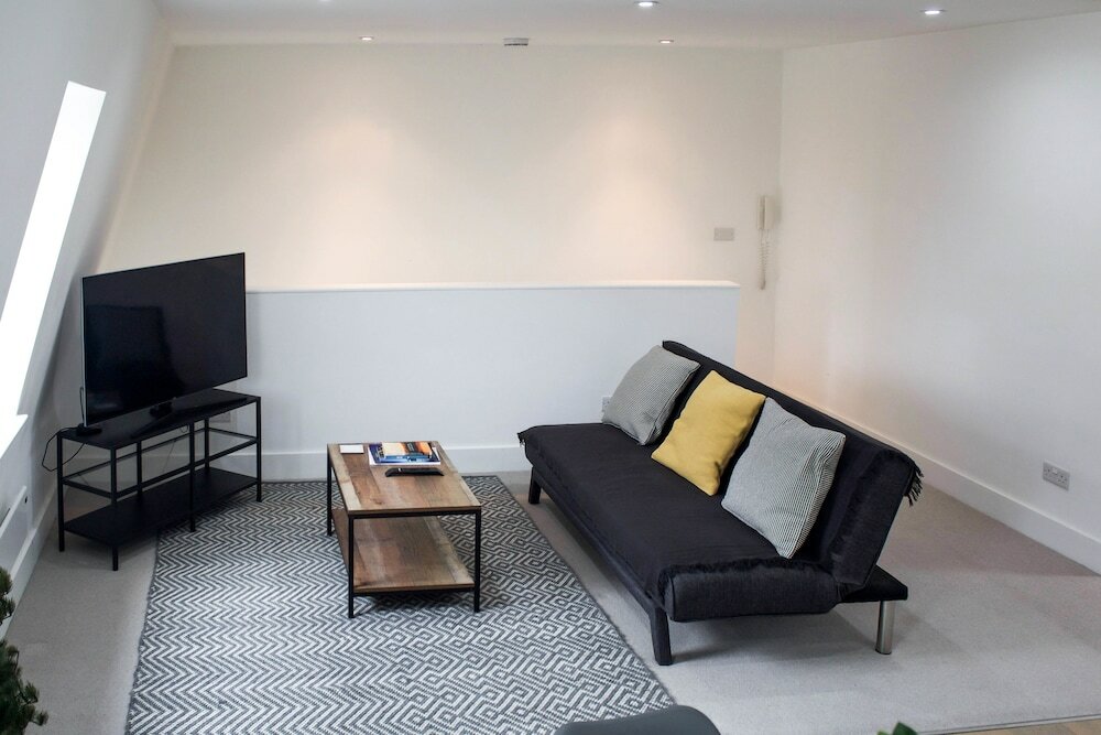 Фото Cosy Two Bed in Islington