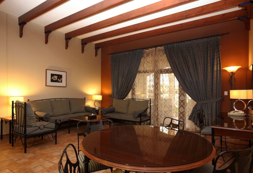 Фото Mena Holiday Beach Resort Half Moon Bay