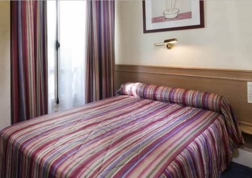 Фото Hotel De Suez