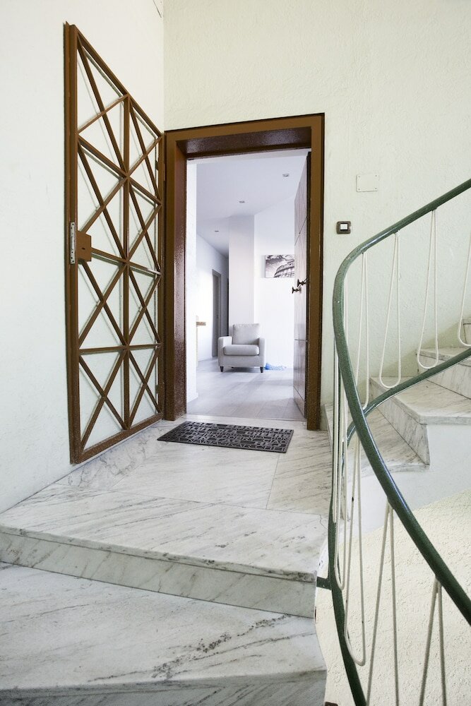 Фото Wonder Penthouse Attic