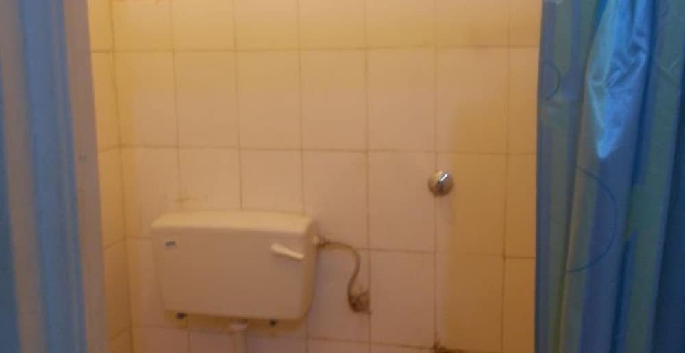 Фото Chrisam Hotel