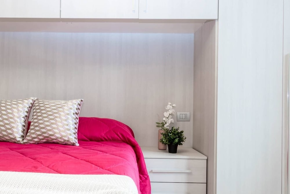 Фото Altido Milano Fiera Cozy & Elegant Apartment