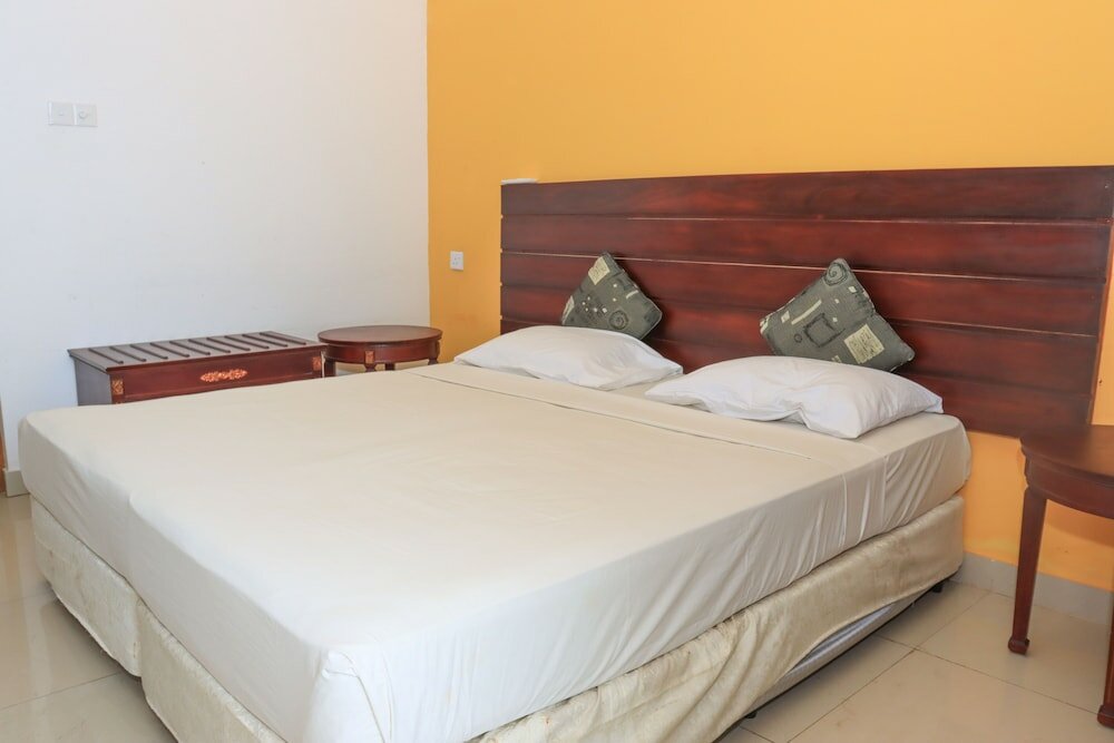 Фото New Tristar Beach Hotel