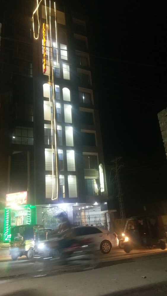 Фото Al Harmain Restaurant