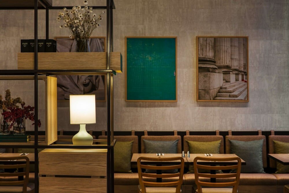 Фото IntercityHotel Wiesbaden