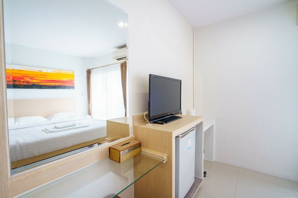 Фото Modern Place Patong Beach