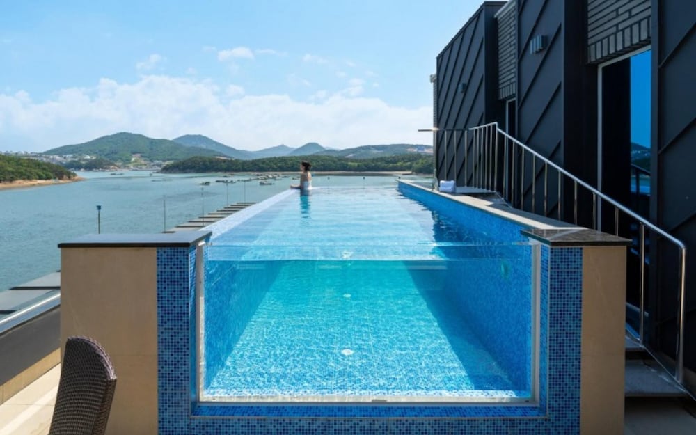 Фото Yeosu Highlark Resort