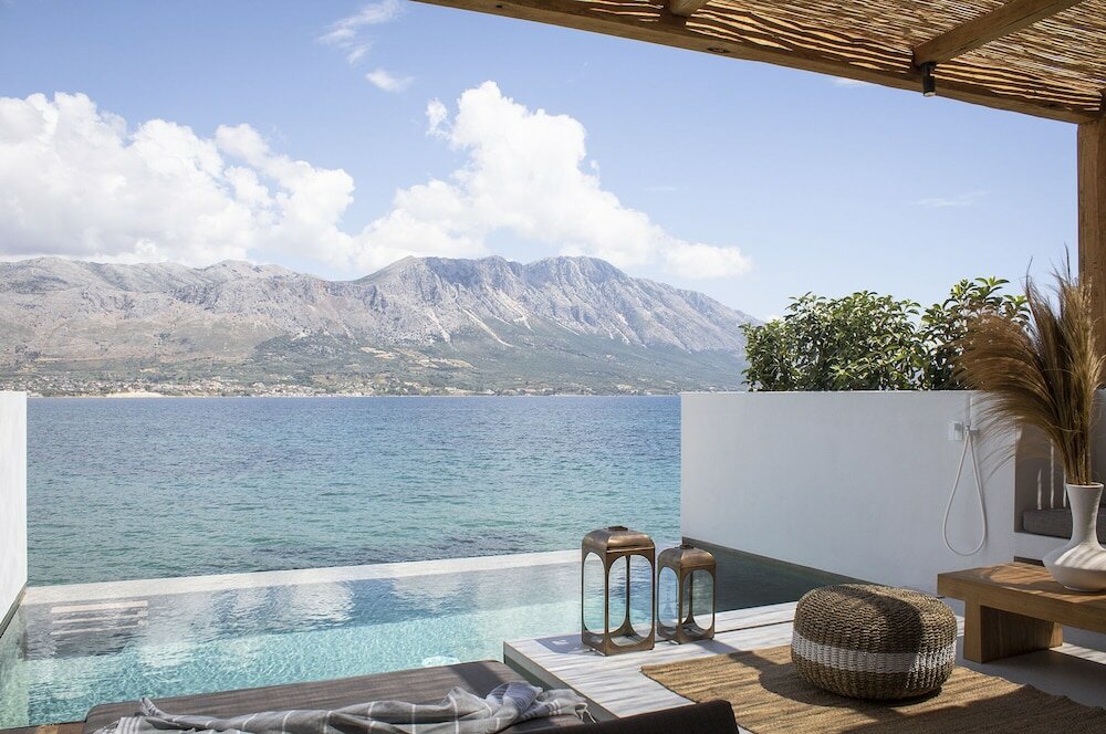 Фото Amethyst Selene Paleros