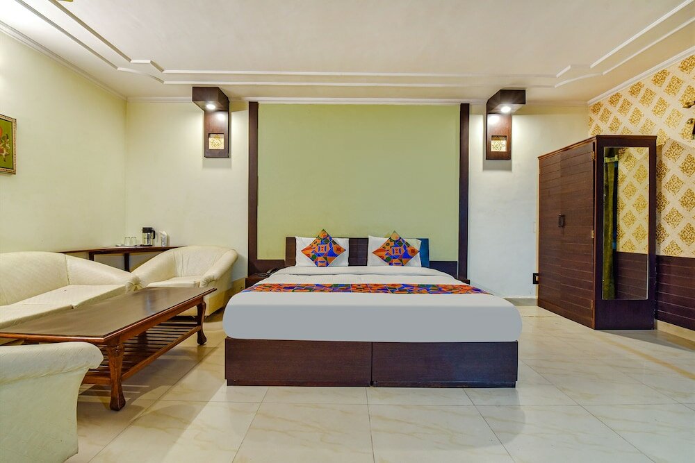 Фото Fabhotel Prime Surpin Palace