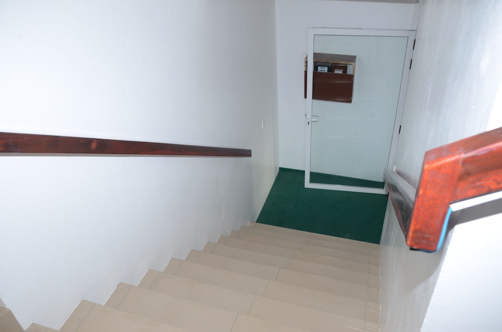 Фото Cornerstay at Dhangethi