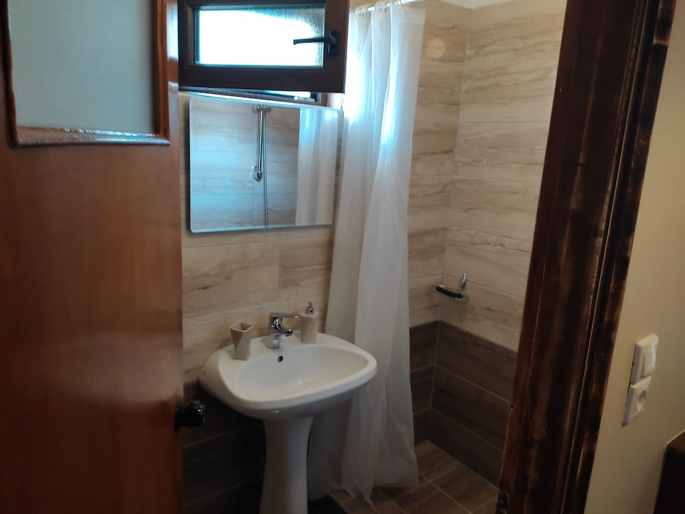 Фото Spartacus House