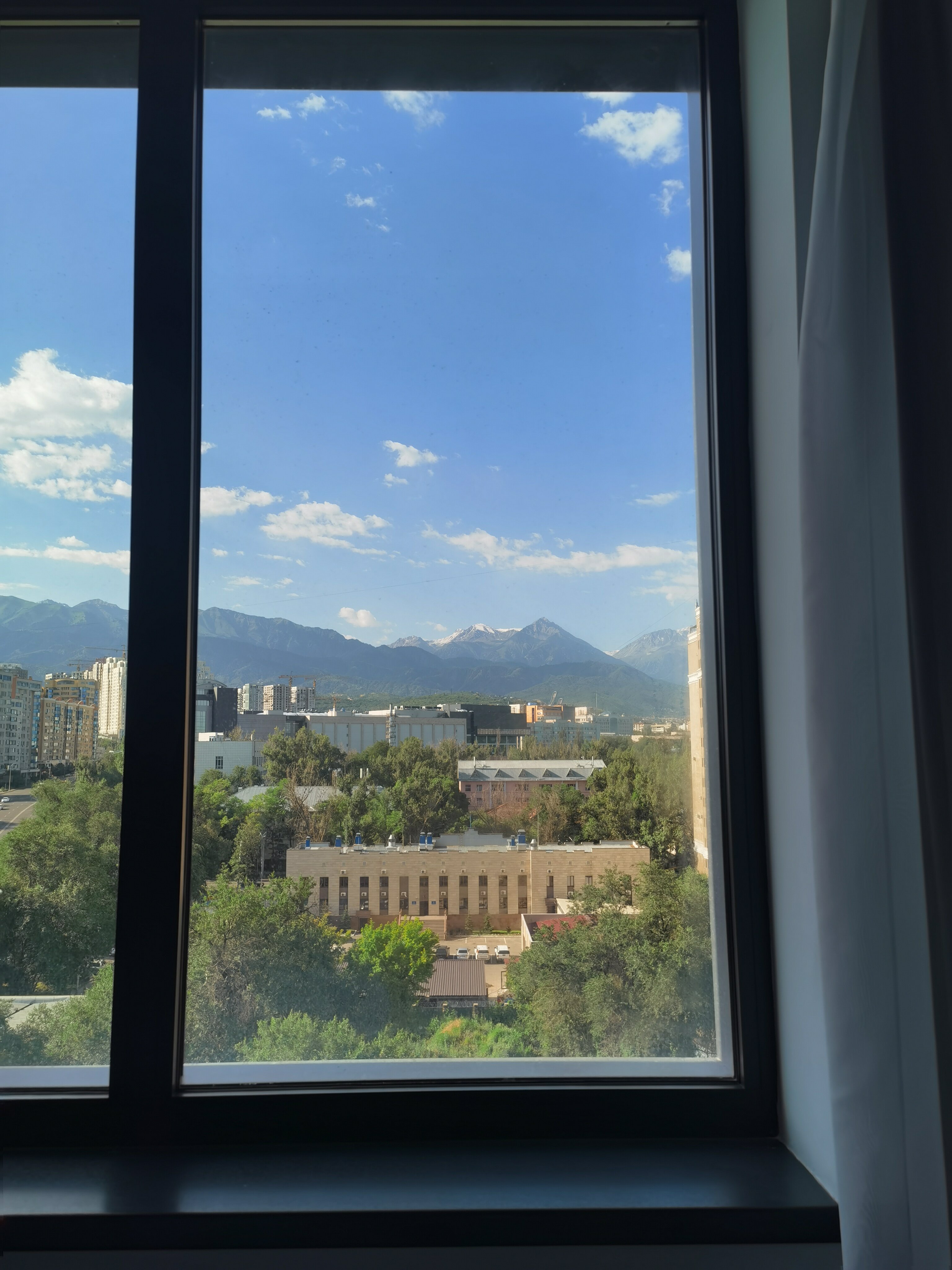 Фото Holiday Inn Express Almaty