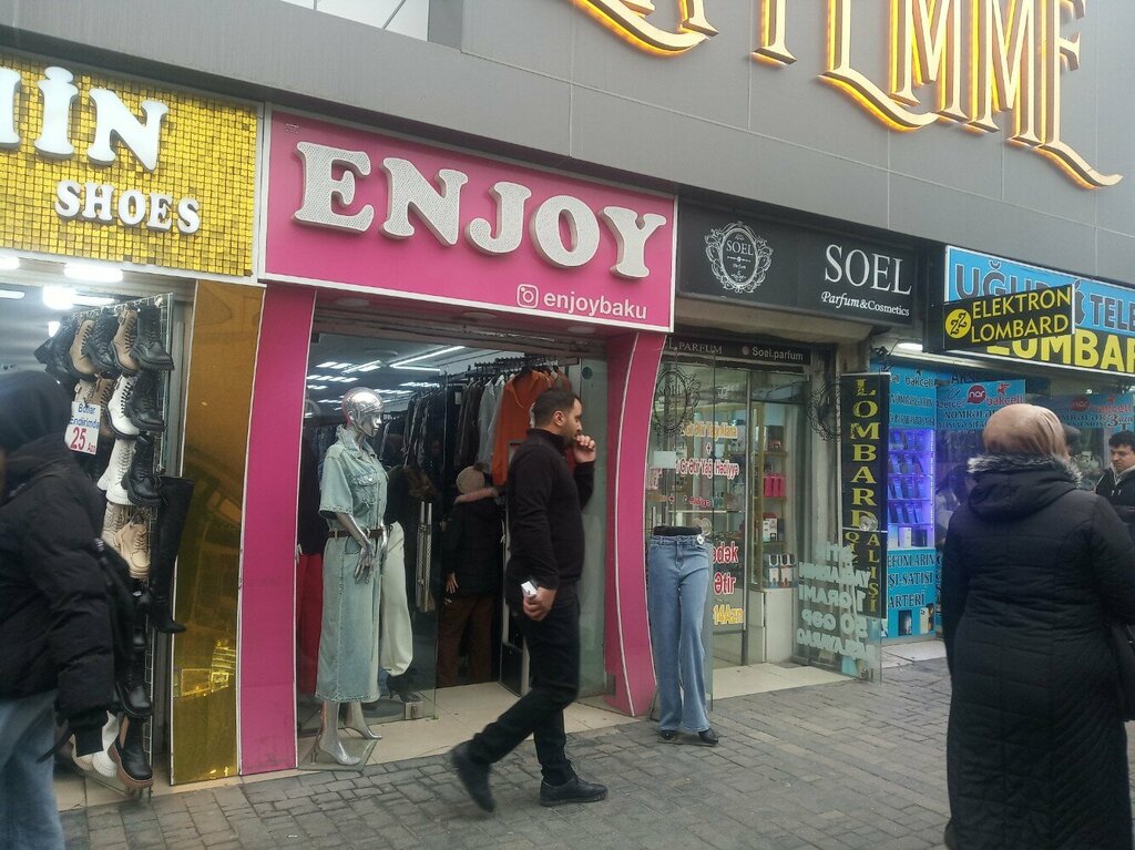 Clothing store Enjoy, Baku, photo