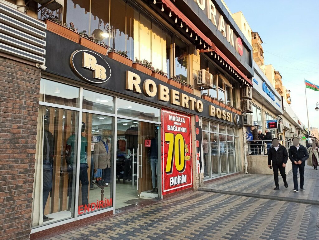Clothing store Roberto Bossi, Baku, photo
