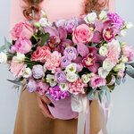 Russian Flowers (Republic of Tatarstan, Naberezhnye Chelny, prospekt Syuyumbike) ، توصيل باقات الزهور