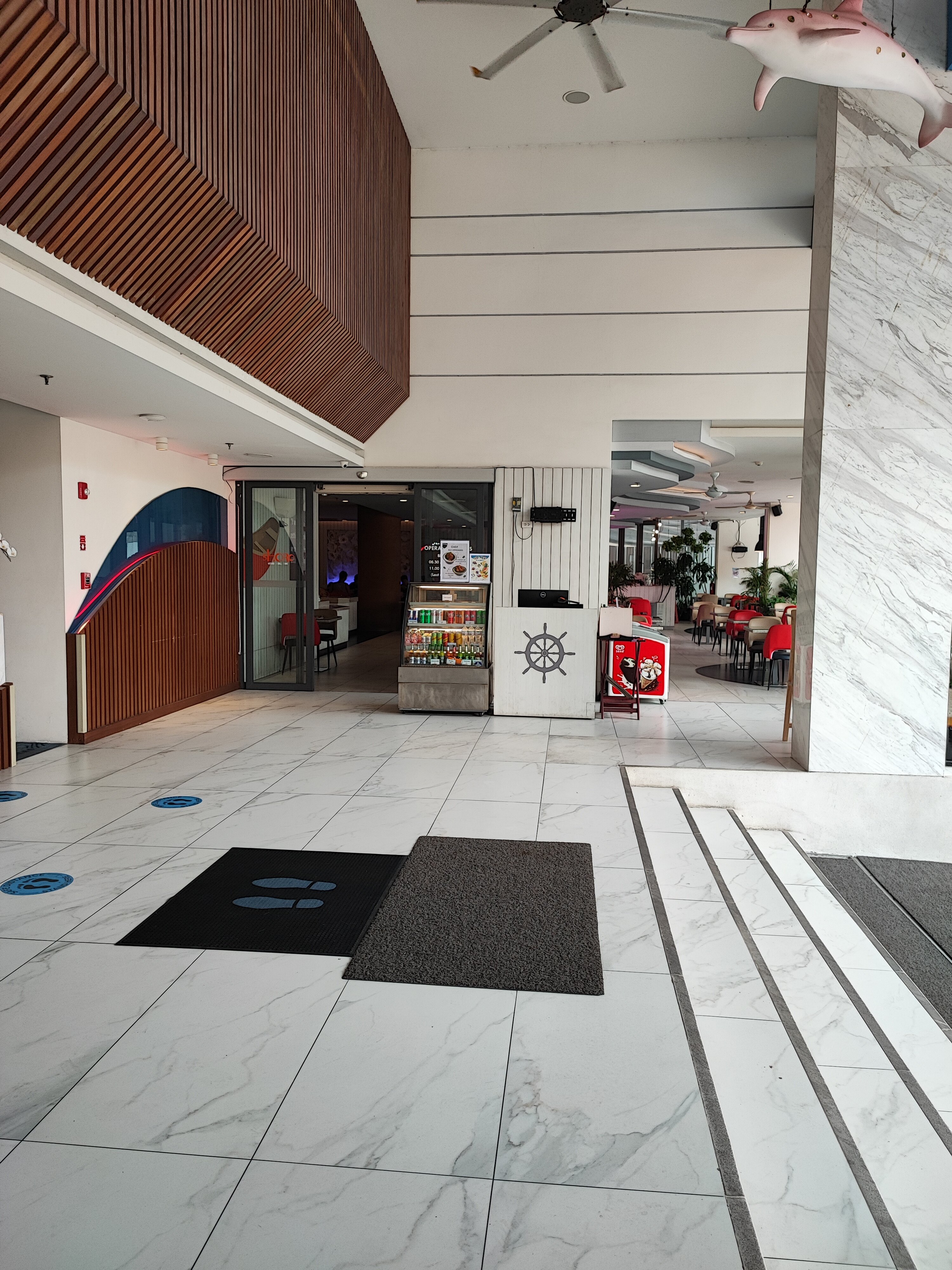 Фото Hotel Clover Patong Phuket