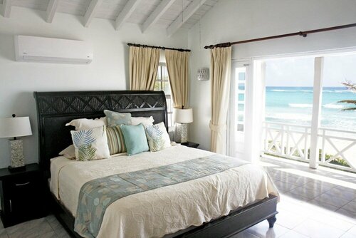 Гостиница This is a Beachfront 3 Bedroom, 3 Bathroom Villa, Family-friendly Activities