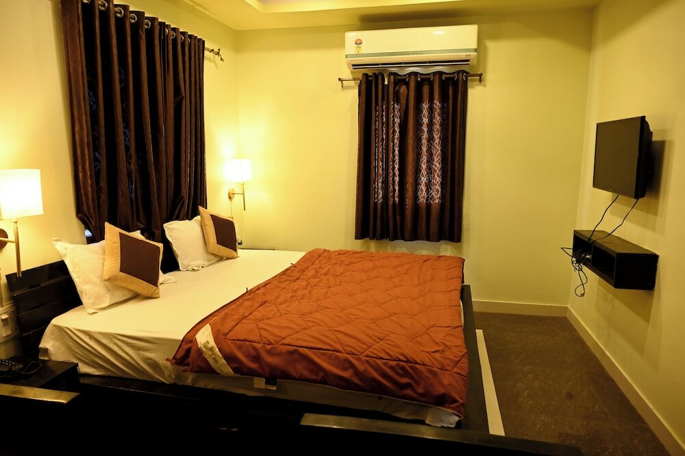 Фото Om Heritage Hotel