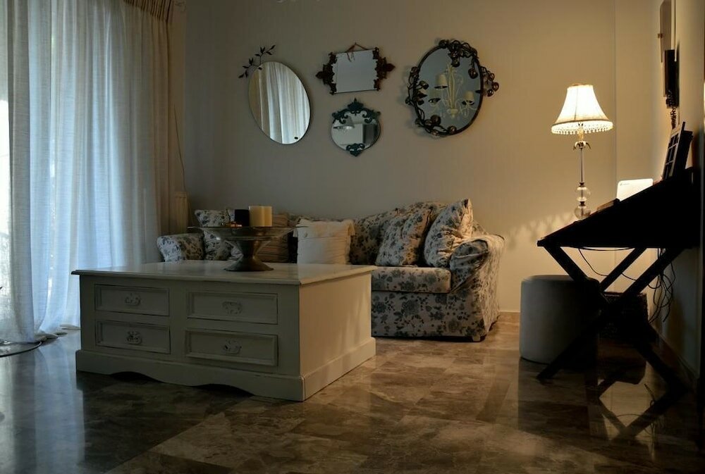 Фото Ammos Luxury Suites