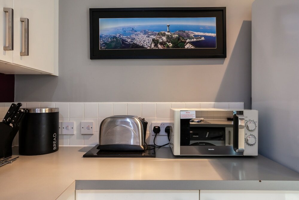 Фото Lakeside view - Manchester townhouse