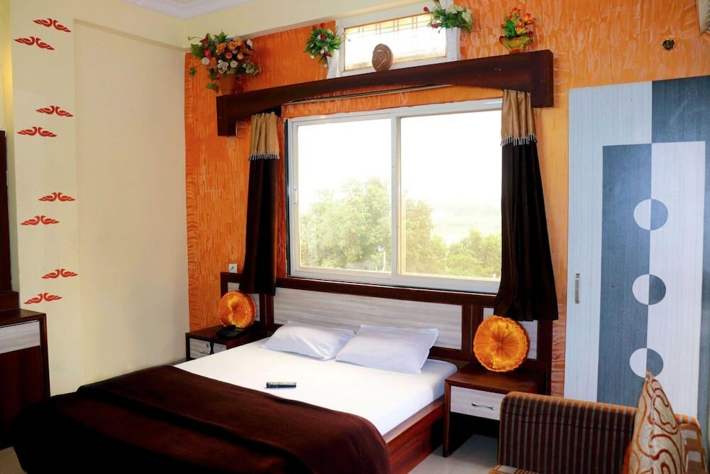 Фото Hotel Raj Palace