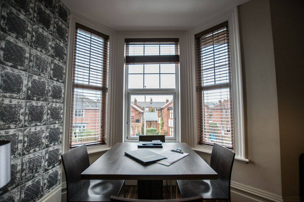 Фото 50 Bootham Crescent