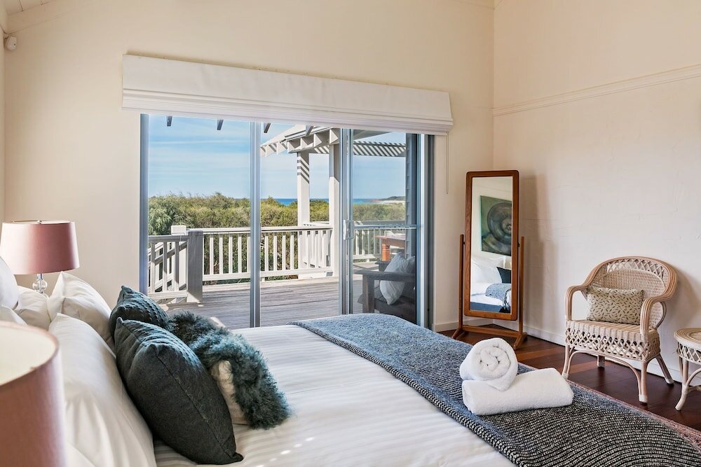 Фото Beachfront House