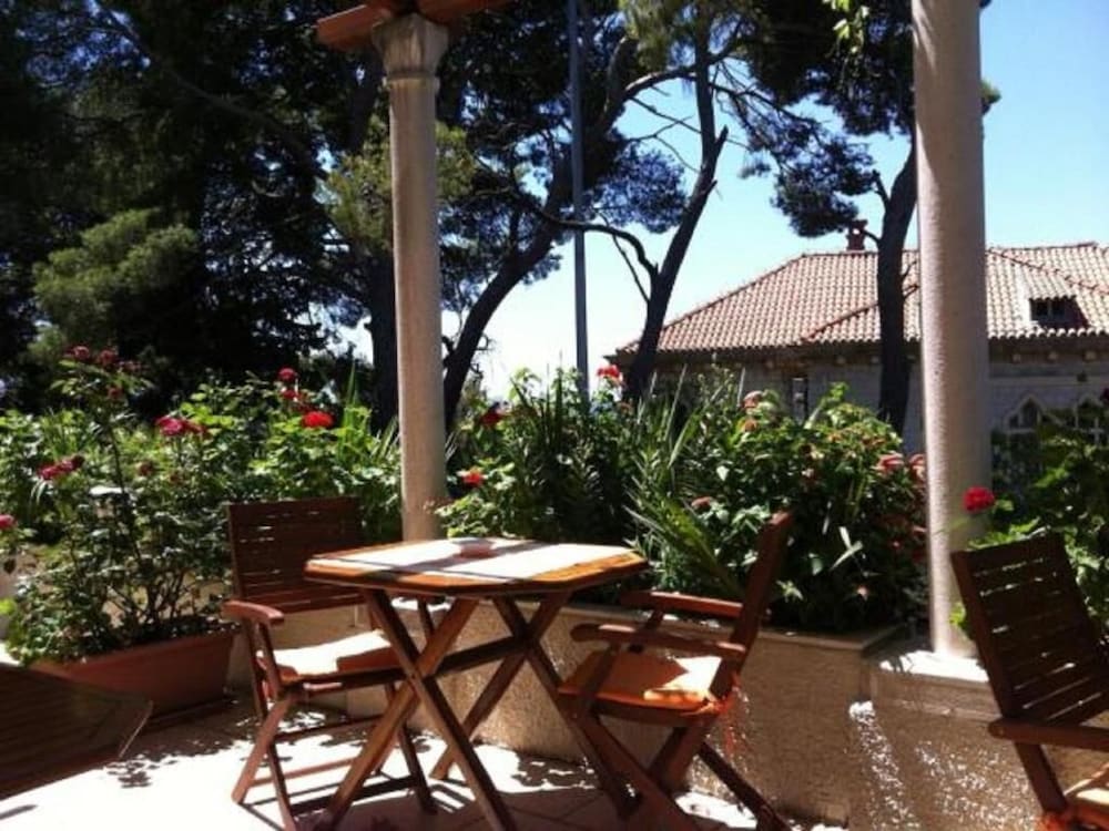 Фото House Boninovo - Adults Only