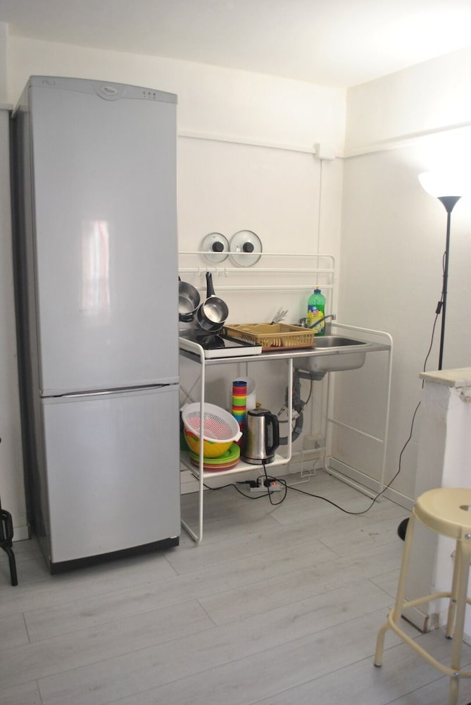 Фото Sunrise Hostel & Rooms