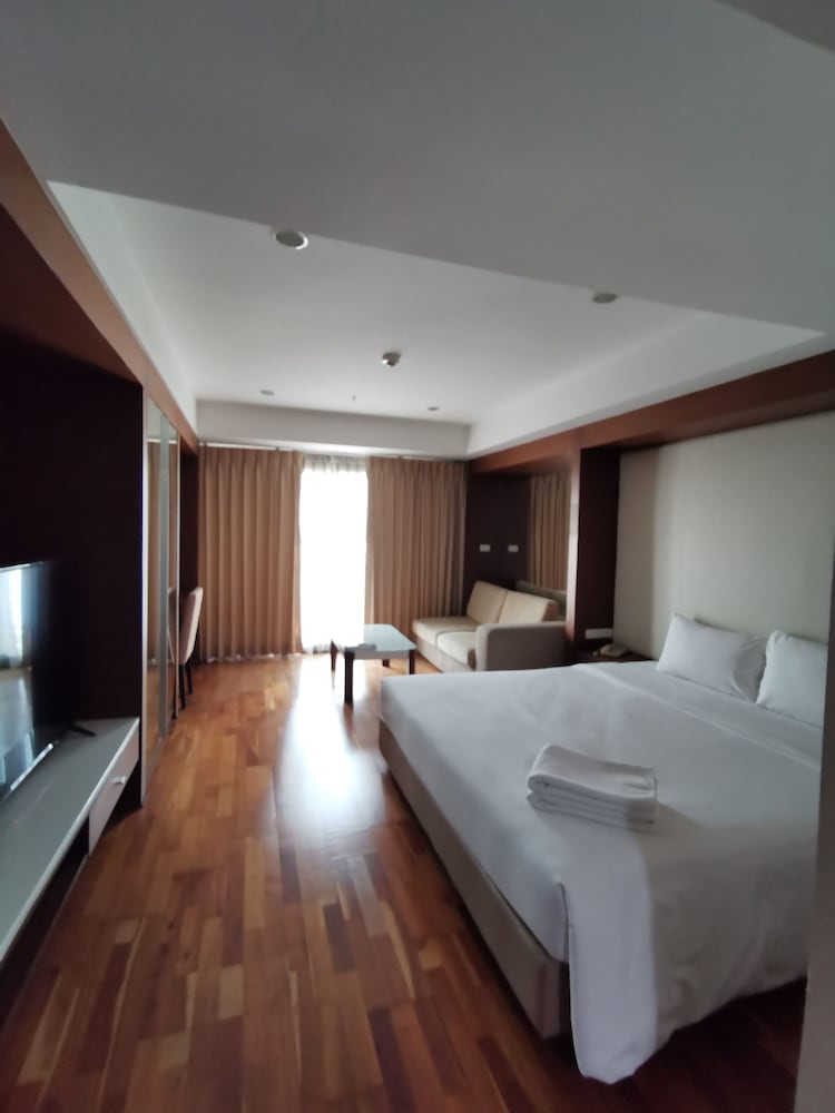 Фото The Ninth Place Serviced Residence